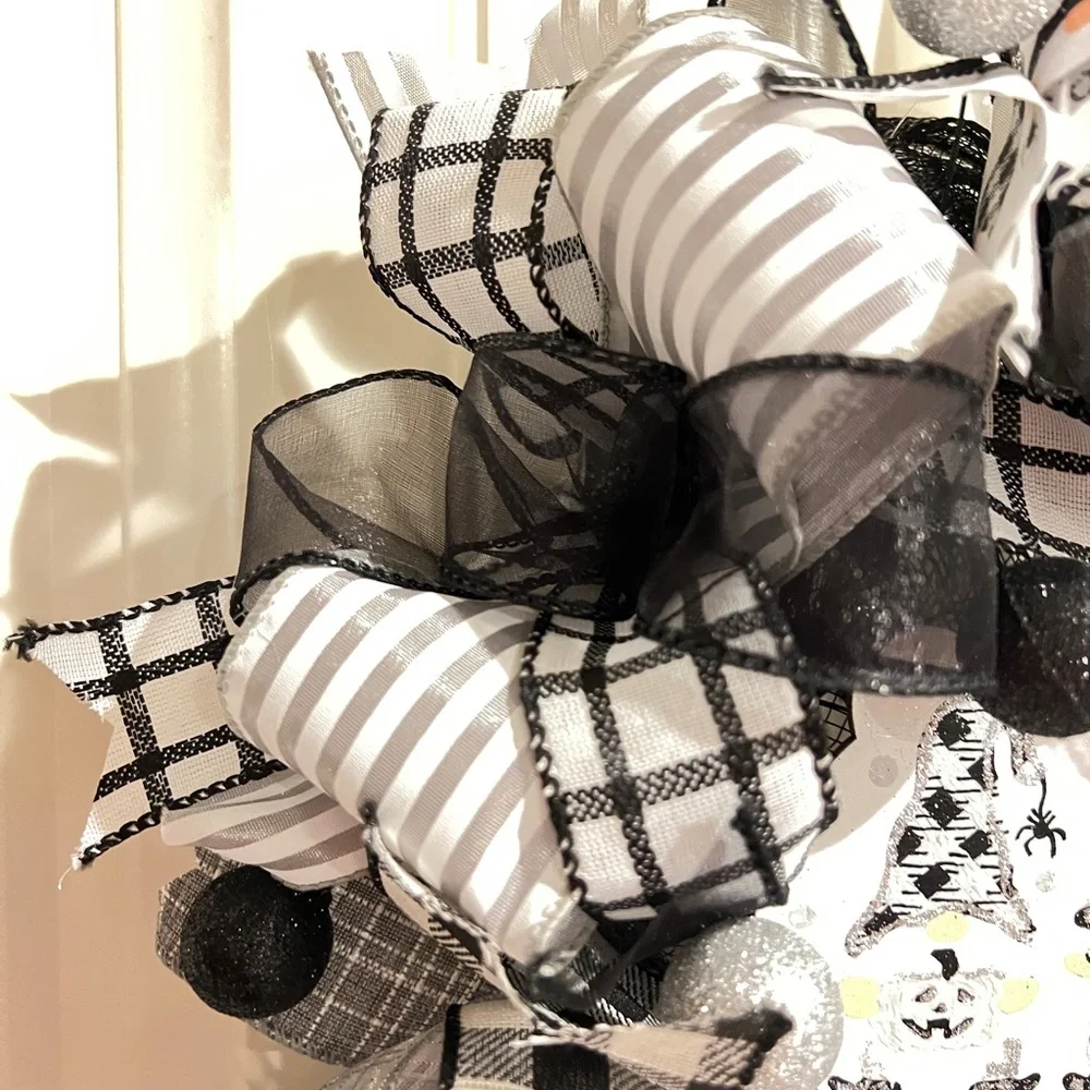 13 inch Halloween Ribbon Wreath Black White Gnome MW4
